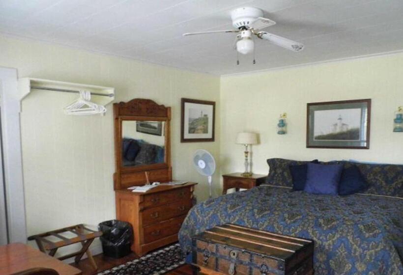 Otter Creek Inn