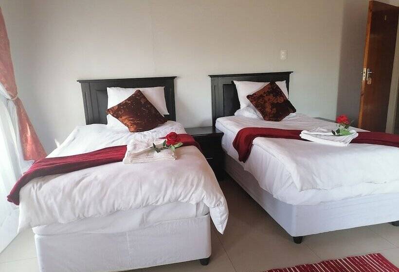 펜션 Rose And Thorn Guesthouse   Adults Only