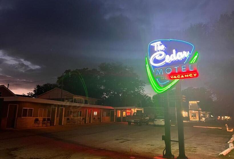 The Cedar Motel