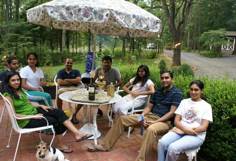 The Ebenezer House Bed & Breakfast