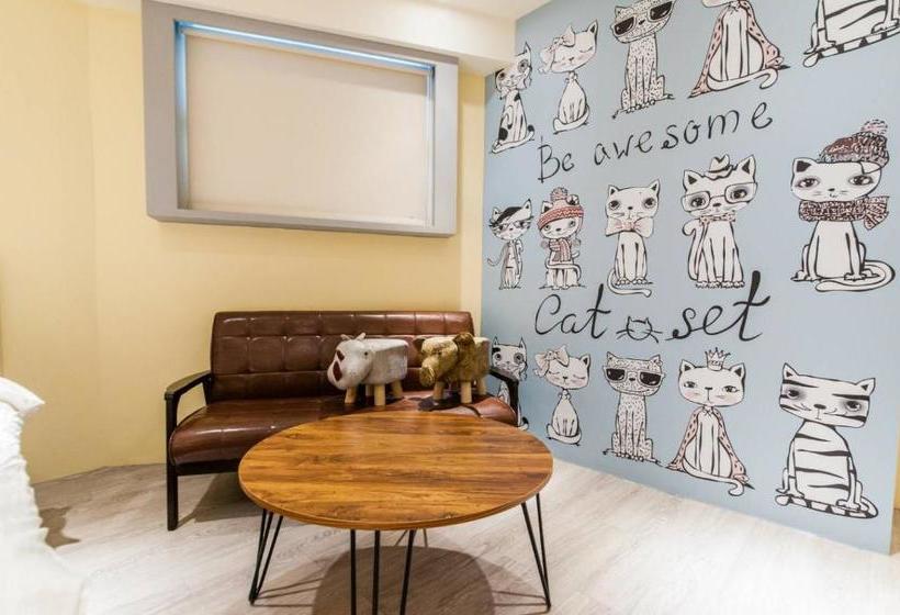 هاستل Lady M Luodong