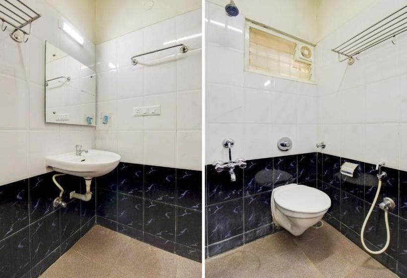 Hotel Nar Comforts [unit Of Narayani Guest House]