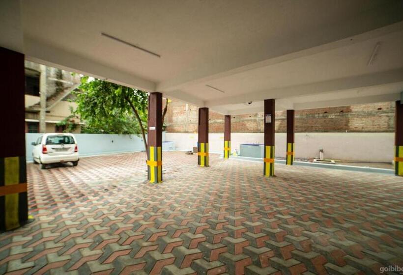 호텔 Akash Residency