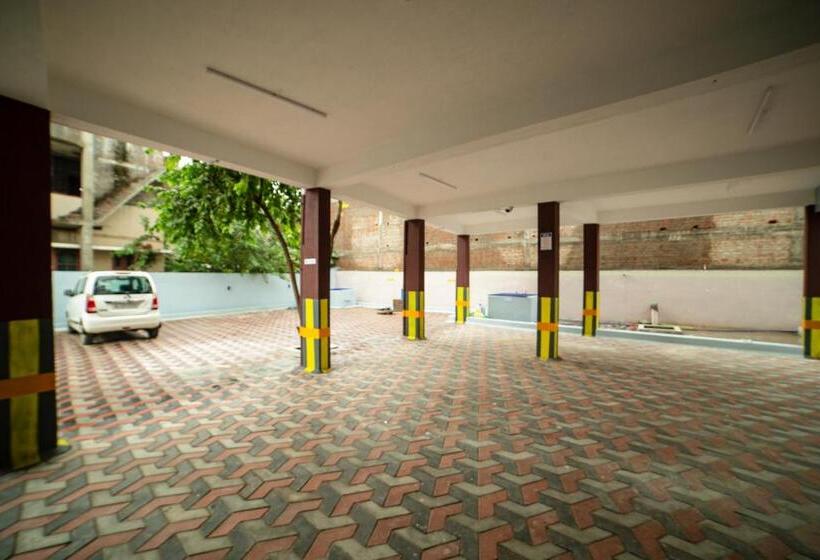 호텔 Akash Residency