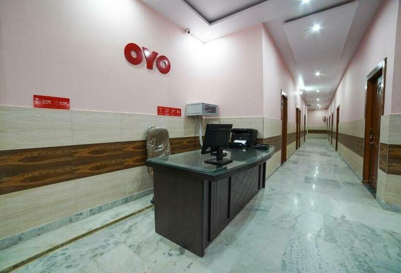 فندق Capital O 49341 Sankalp