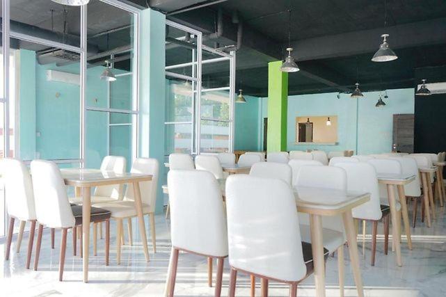 هتل Dna Fun Zone Pekanbaru