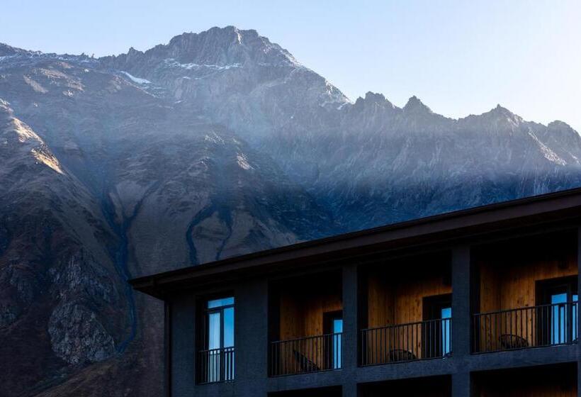 هتل Intourist Kazbegi