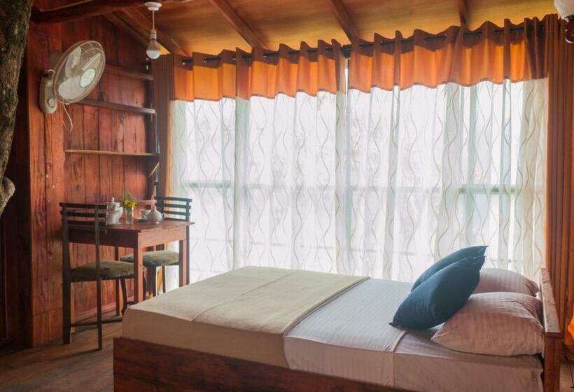 فندق Tree Houses By Jungle River