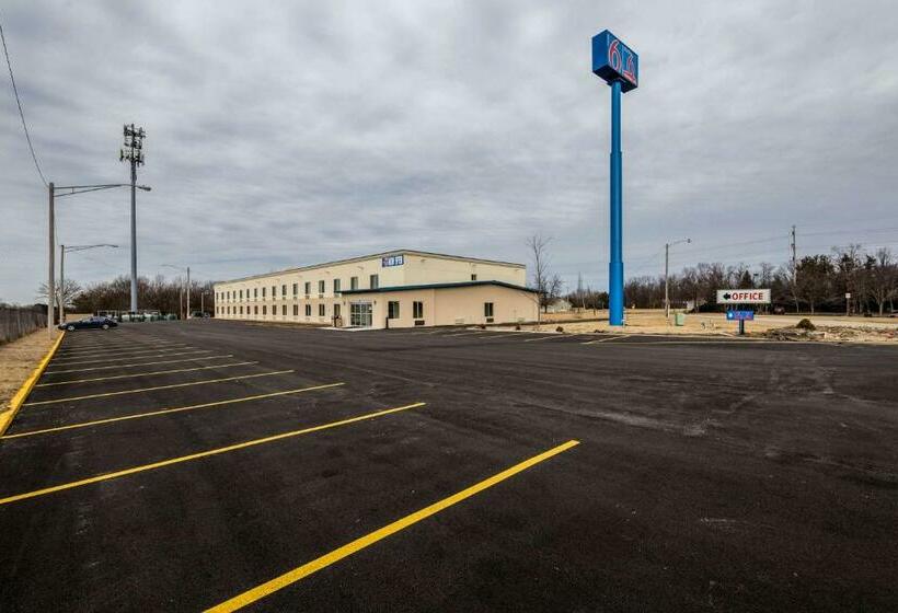 Motel 6 Peoria