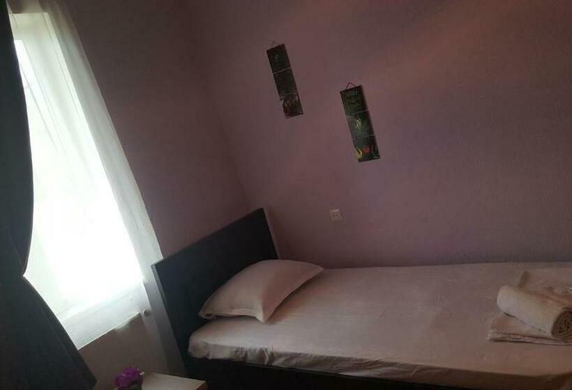 پانسیون Guesthouse Different