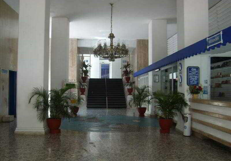 Auto Hotel Ritz