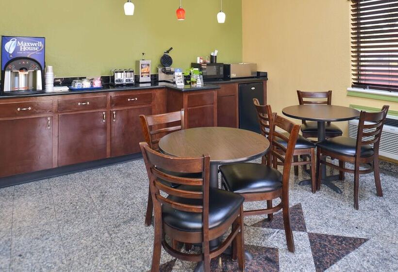 هتل Americas Best Value Inn Downtown Houston