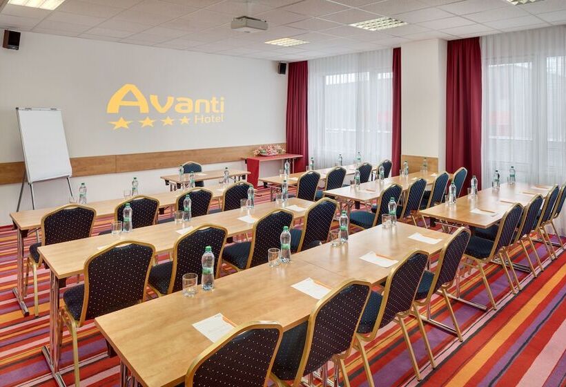 هتل Avanti