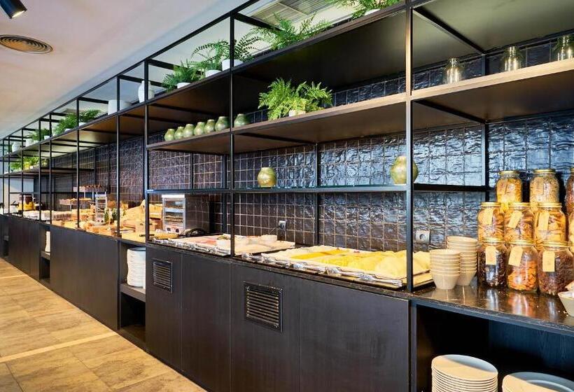 Отель Eurostars Málaga