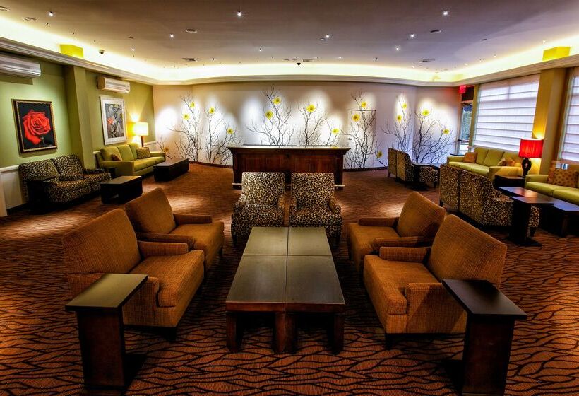 هتل Hilton Garden Inn New York / Staten Island