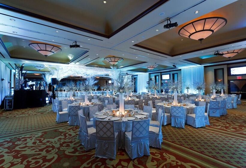 هتل Hilton Garden Inn New York / Staten Island