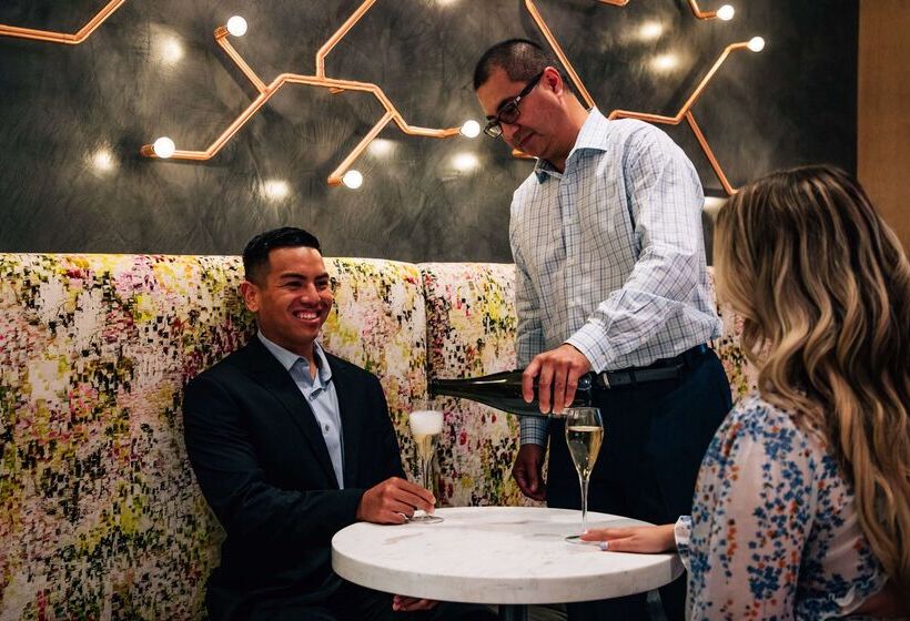 فندق Hyatt Regency Newport Beach West