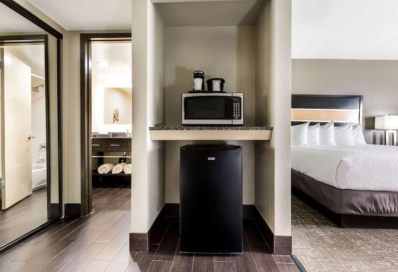 هتل La Quinta By Wyndham San Diego Mission Bay