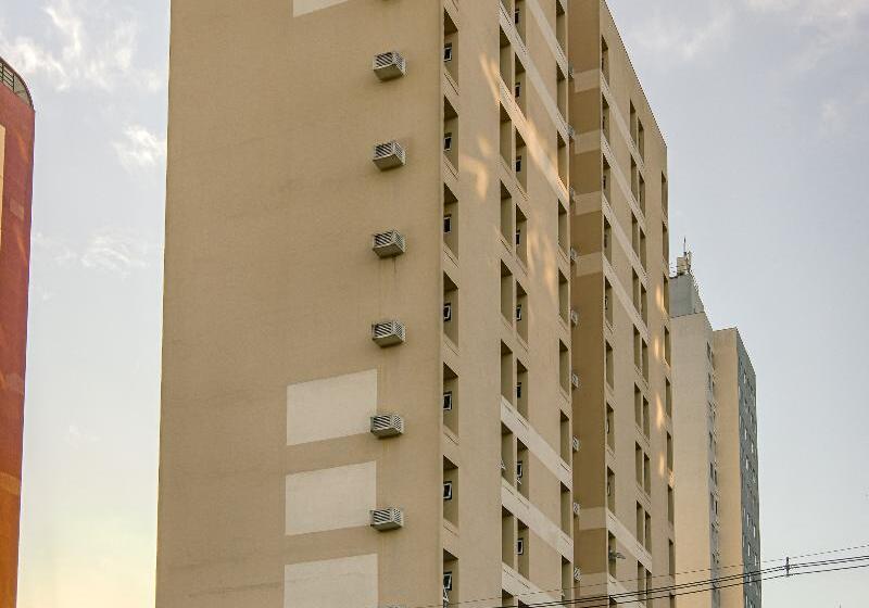 בית מלון כפרי Nacional Inn Curitiba Torres