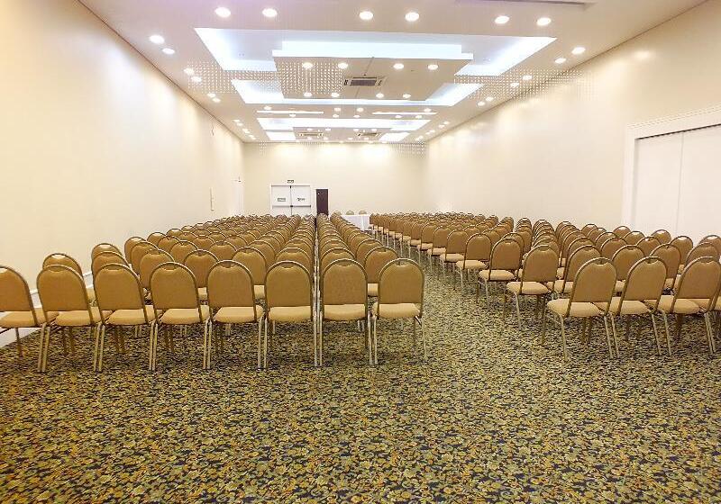 בית מלון כפרי Nacional Inn Curitiba Torres