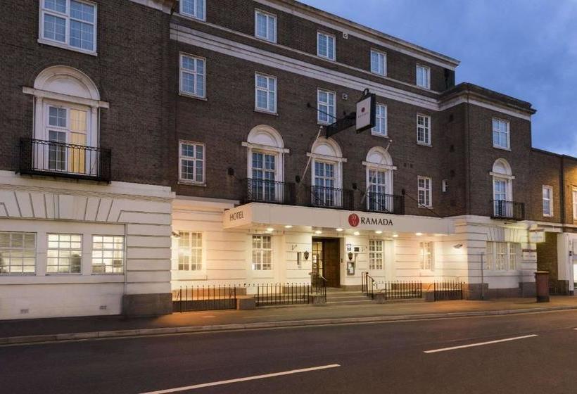 هتل Ramada By Wyndham Loughborough
