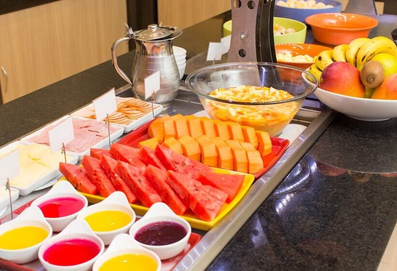 Rio Hotel By Bourbon Curitiba