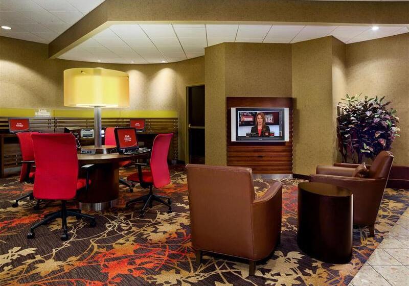 هتل Sheraton Springfield Monarch Place