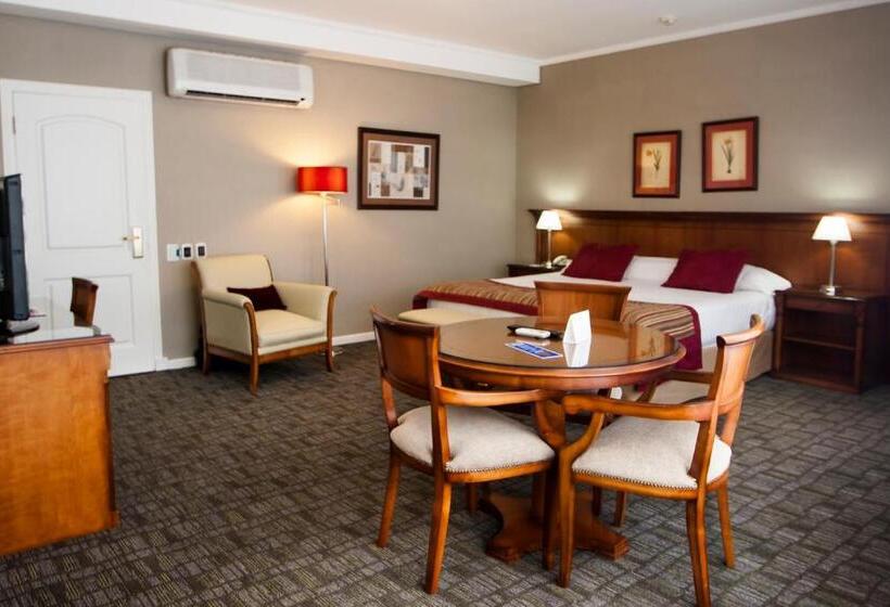هتل Tucuman Center Suites&business