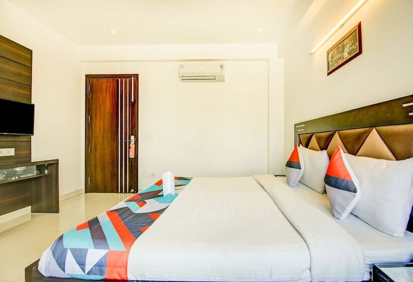 فندق Fabexpress Hemkunt Residency Noida