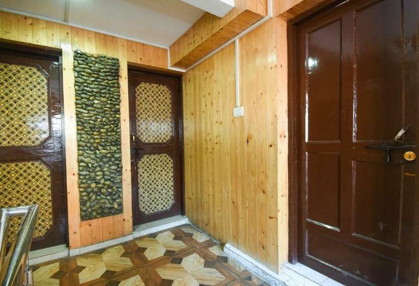 فندق Oyo 63738  Akash Palace