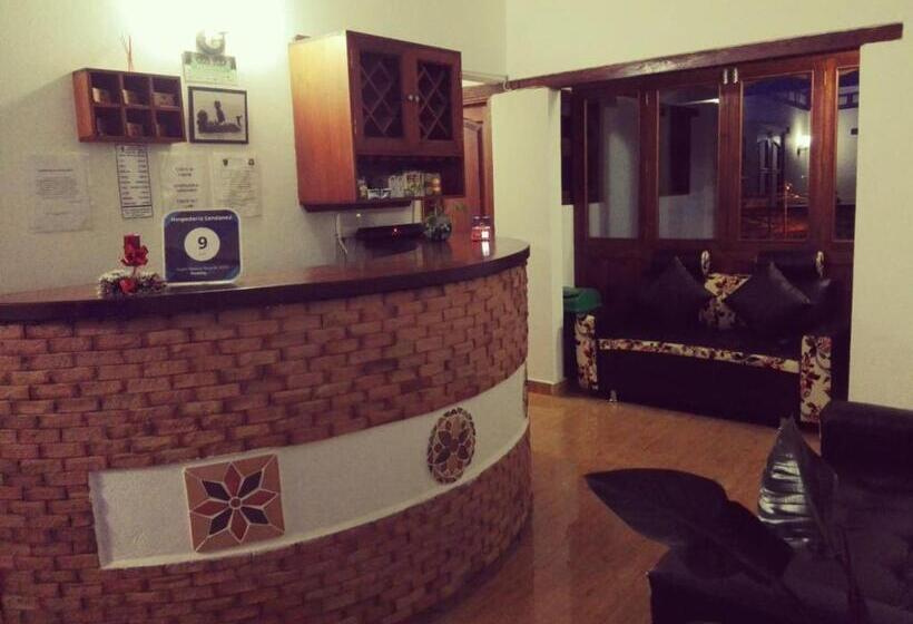 پانسیون Hospederia Sandaned