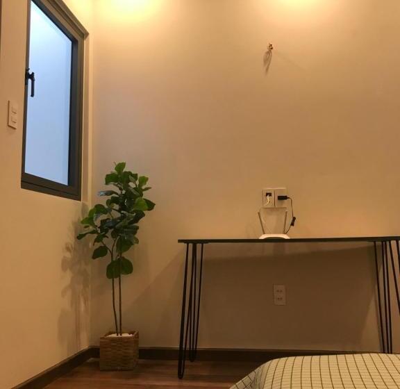 تختخواب و صبحانه 1993’s House