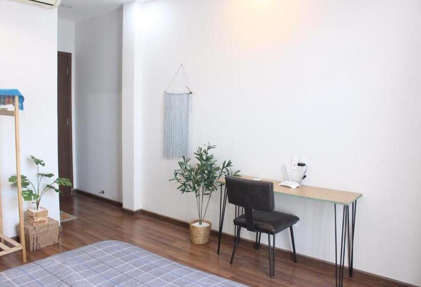 تختخواب و صبحانه 1993’s House