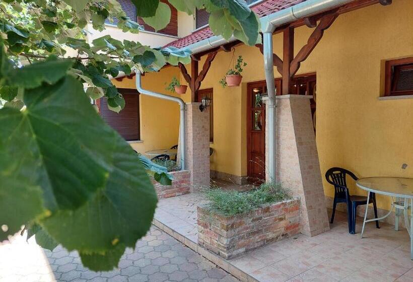 Cserke Apartmanház