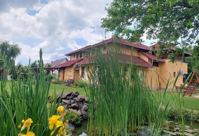 Cserke Apartmanház