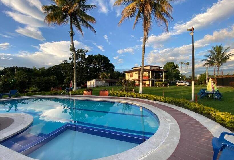 Finca Hotel Los Cocos