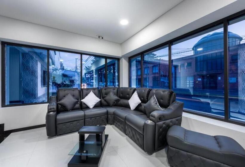 هتل Boutique Markes