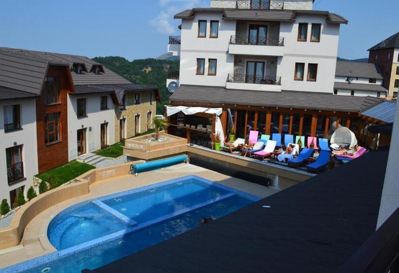 Milmari Resort   Apartman L43