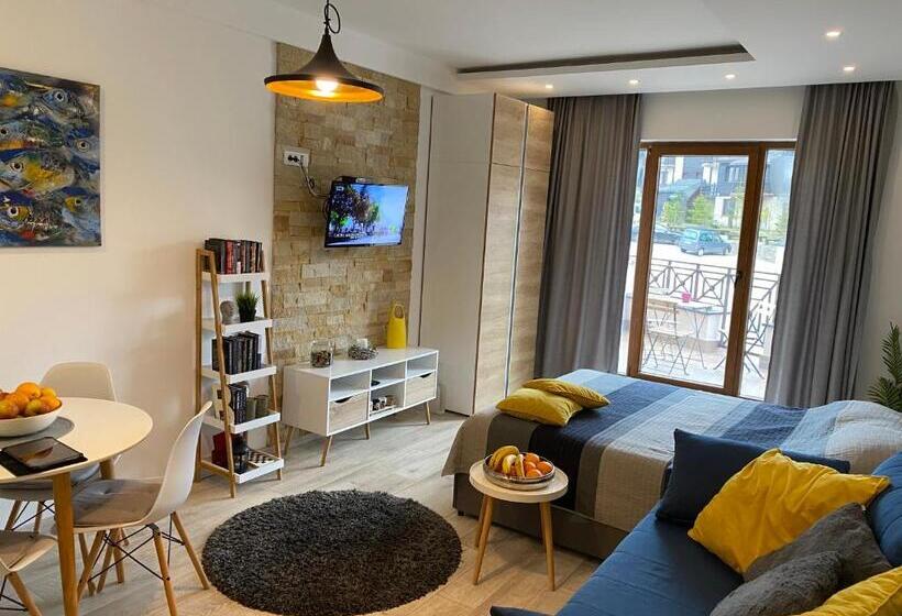 Milmari Resort   Apartman L43