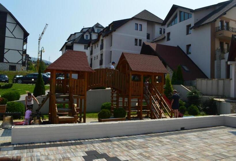 Milmari Resort   Apartman L43