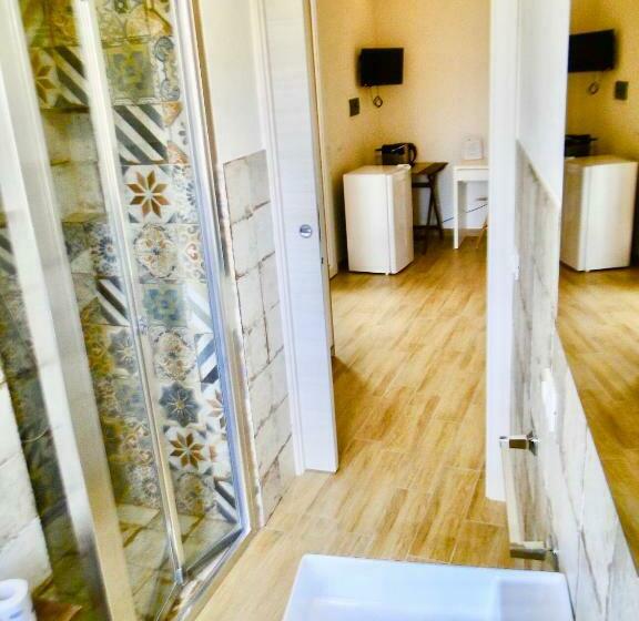 Пансион Cave Garden Rooms