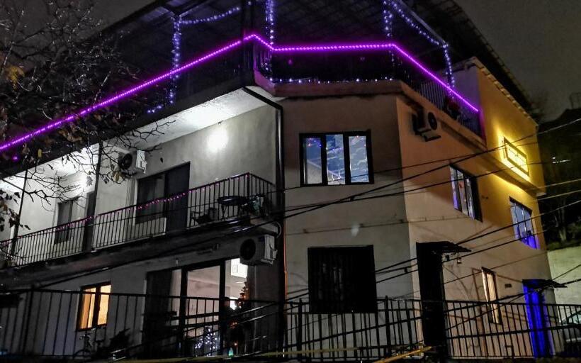 پانسیون Guest House Royal Comfort With Terrace