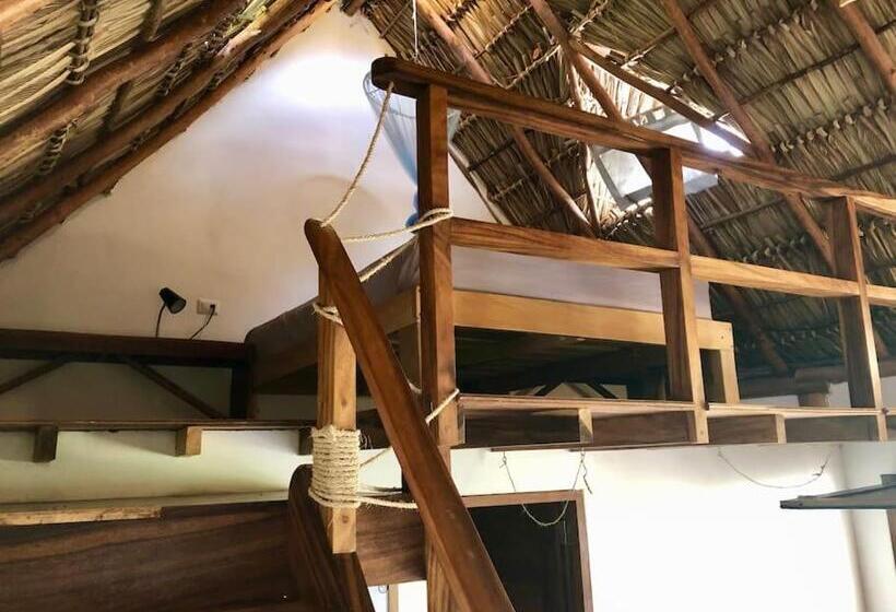 بنسيون Twoten° Surf Home