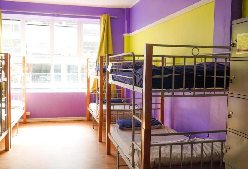 هاستل Frienz Backpacker