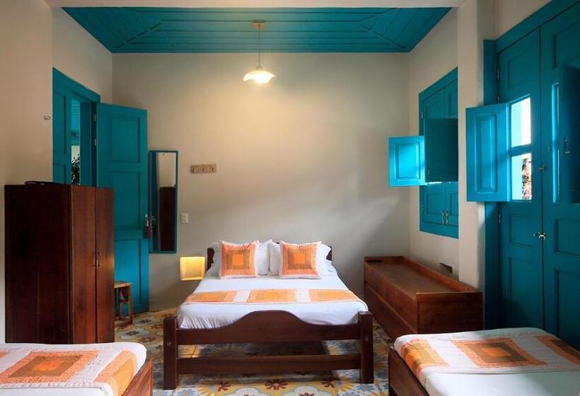 هتل Casa De Las Dos Palmas