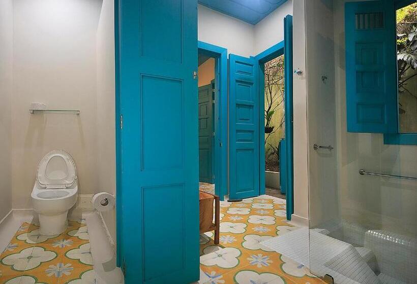 هتل Casa De Las Dos Palmas