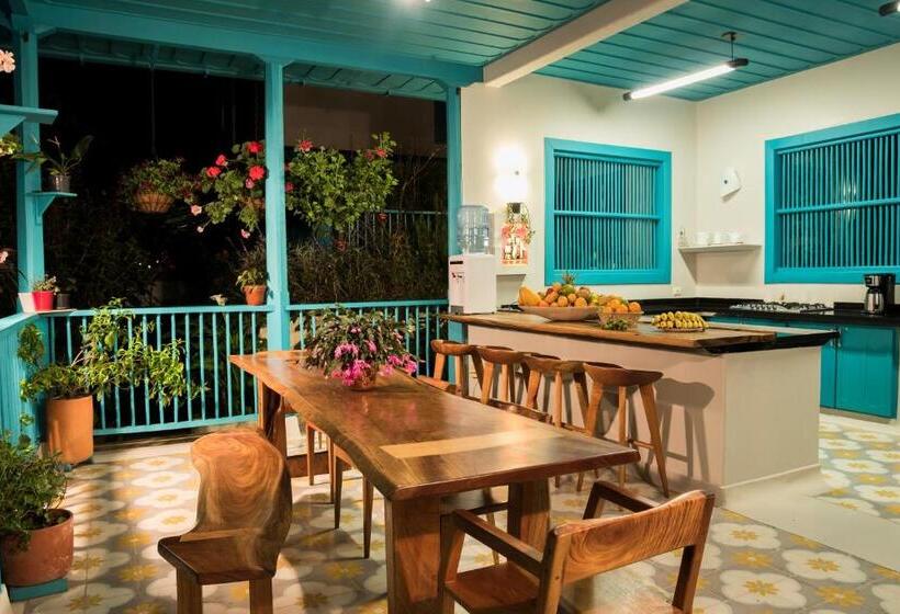 هتل Casa De Las Dos Palmas