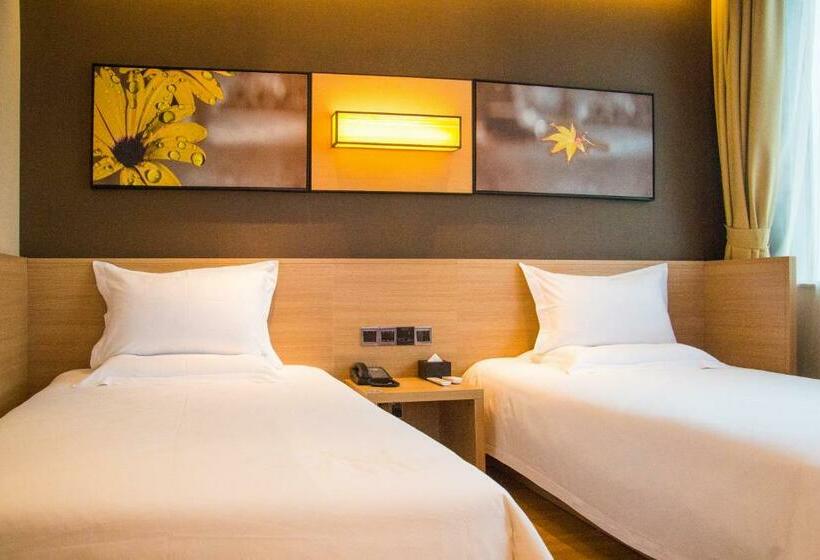 Iu Hotel Wuhan Square