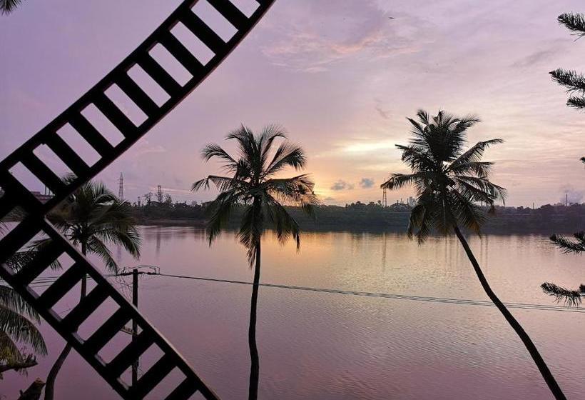 膳宿费 Nisarga Nirvana River House