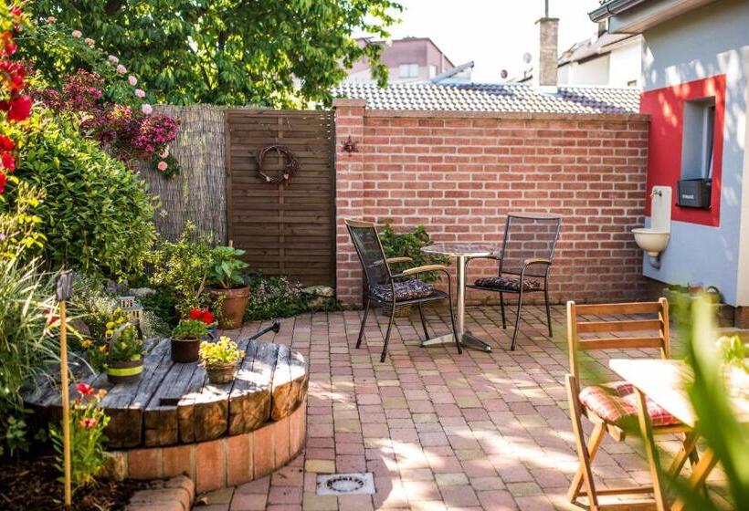 پانسیون Penzionek Jh